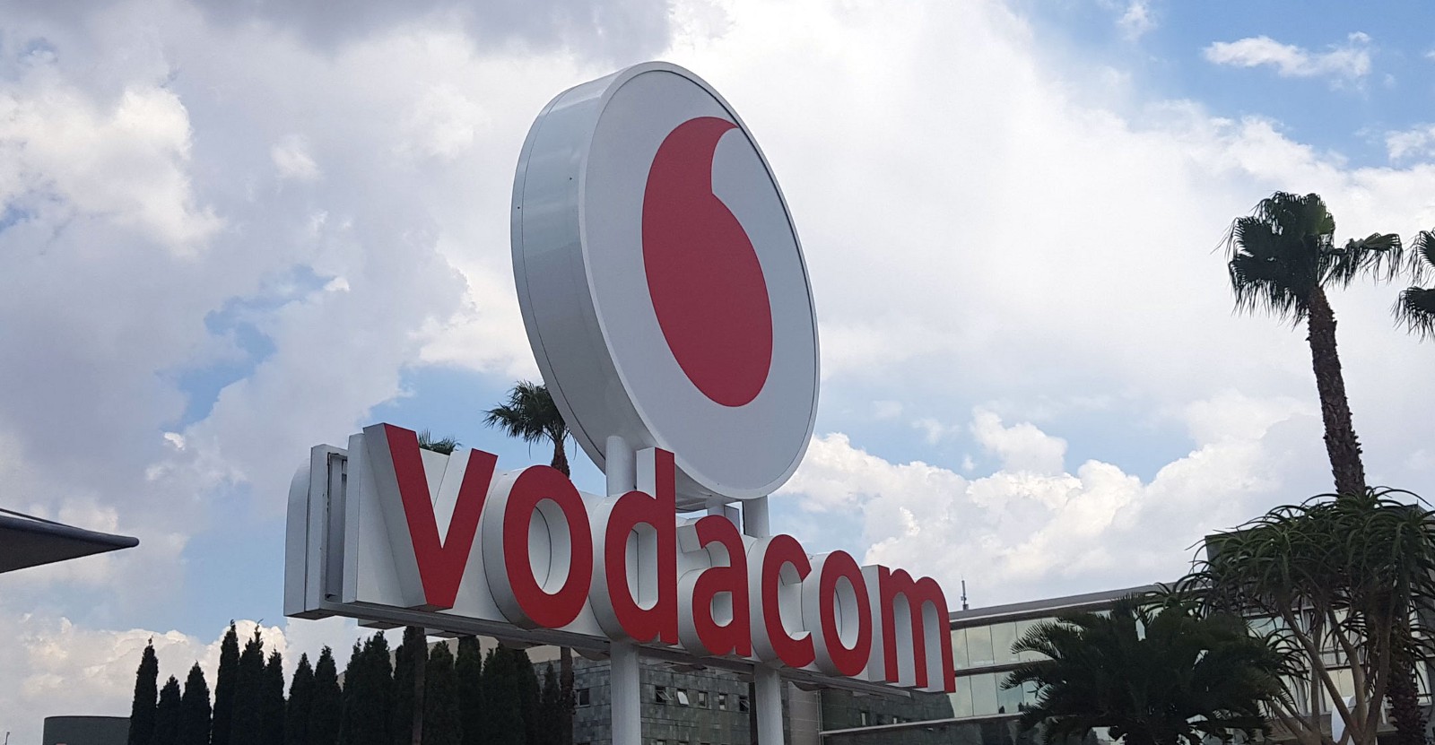 Vodacom and Orange Join Forces for African Infrastructure